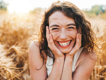 Lade das Bild in den Galerie-Viewer, Hautbalsam Glück | 15 g